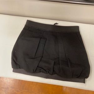 Jupe originale BCBG avec poche